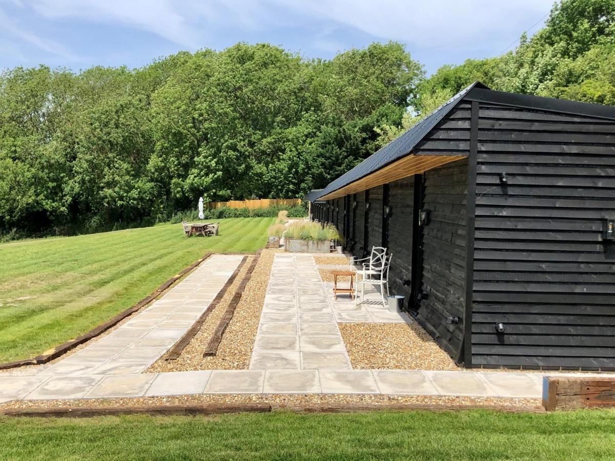 Gasthaus The Hopper Huts Faversham Exterior foto
